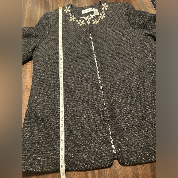 Alfred Dunner Black Over Coat w/Matelic Threading  , Size 16 - Picture 10 of 10